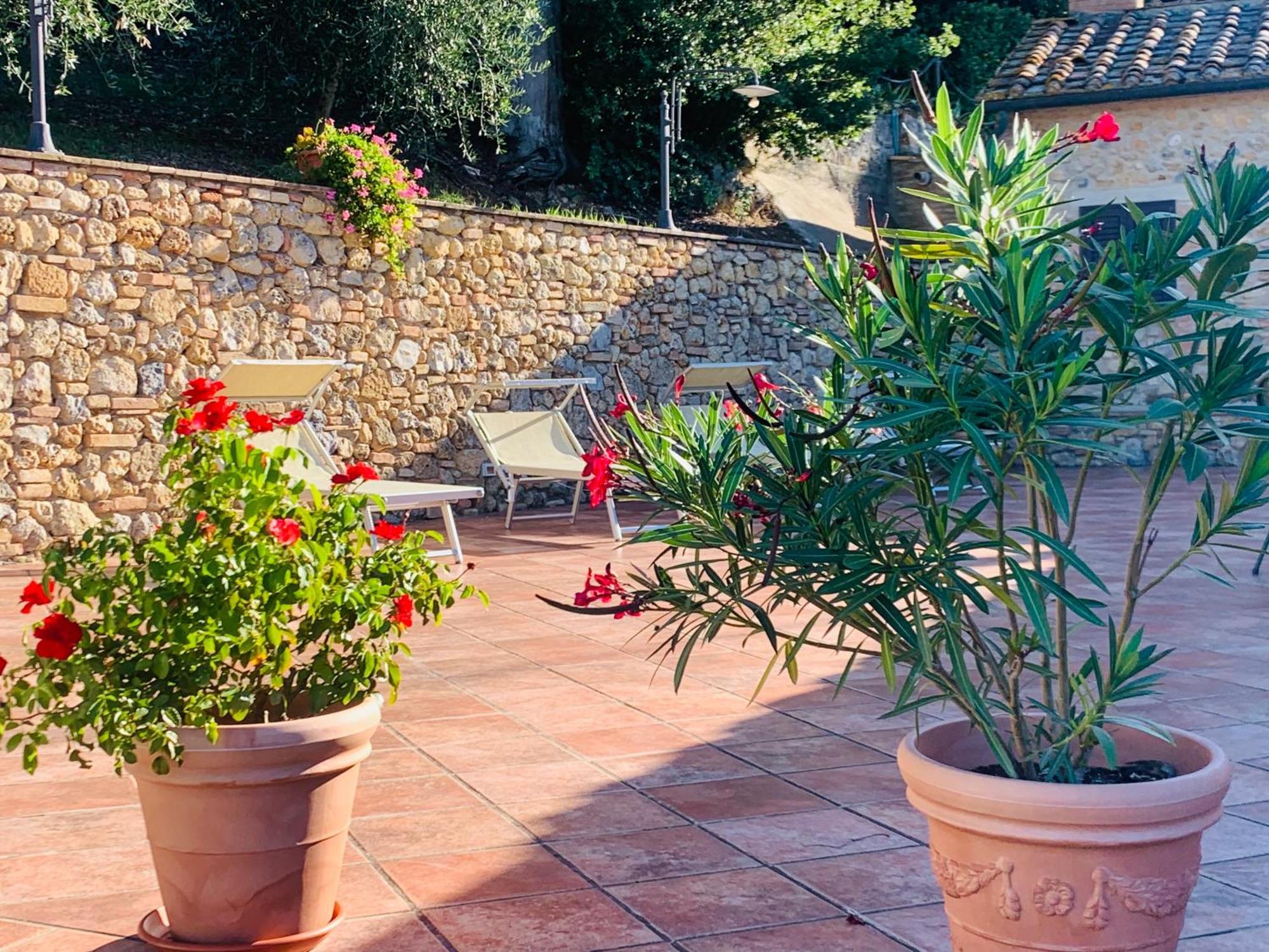 Casa Vacanze Etrusco San Gimignano Exterior photo